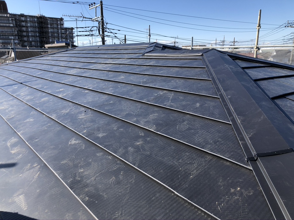 埼玉県幸手市にて板金での屋根カバー工法施工 その3画像